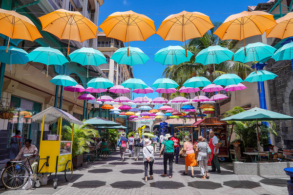 르 꼬당 워터프론트 우산 거리 (출처_팜투어)